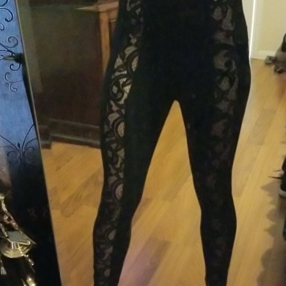 *SOLD*Merc*Lace Detail Leggings - Picture 6 of 6
